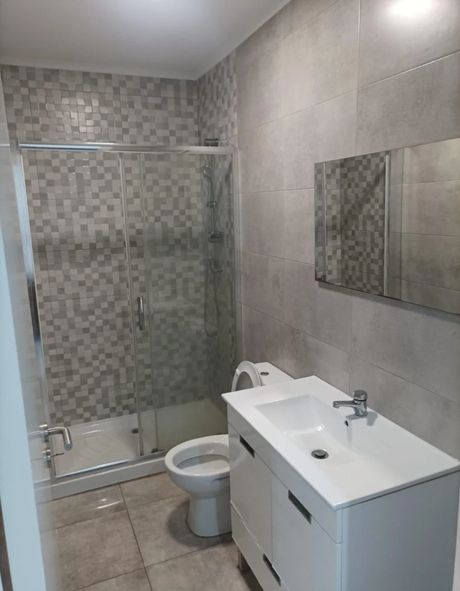 Moradia T4 para Venda em Fernao Ferro Foto 20