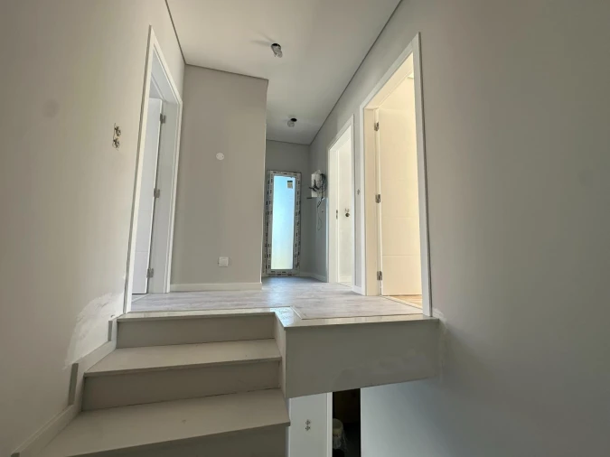 Moradia T4 para Venda em Fernao Ferro Foto 5