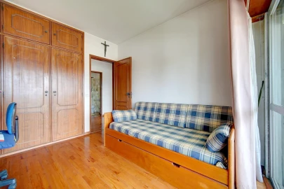 Apartamento T2 para Venda em Carcavelos e Parede