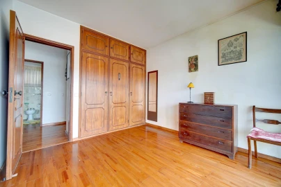 Apartamento T2 para Venda em Carcavelos e Parede