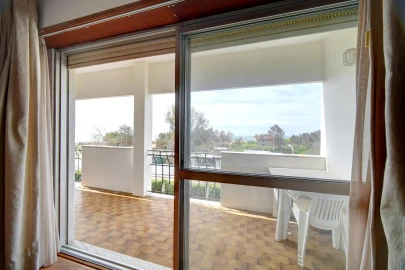 Apartamento T2 para Venda em Carcavelos e Parede