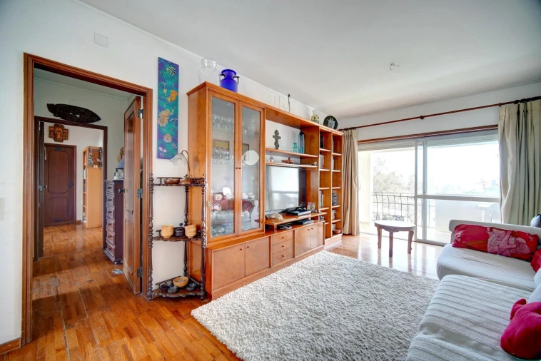 Apartamento T2 para Venda em Carcavelos e Parede Foto 17