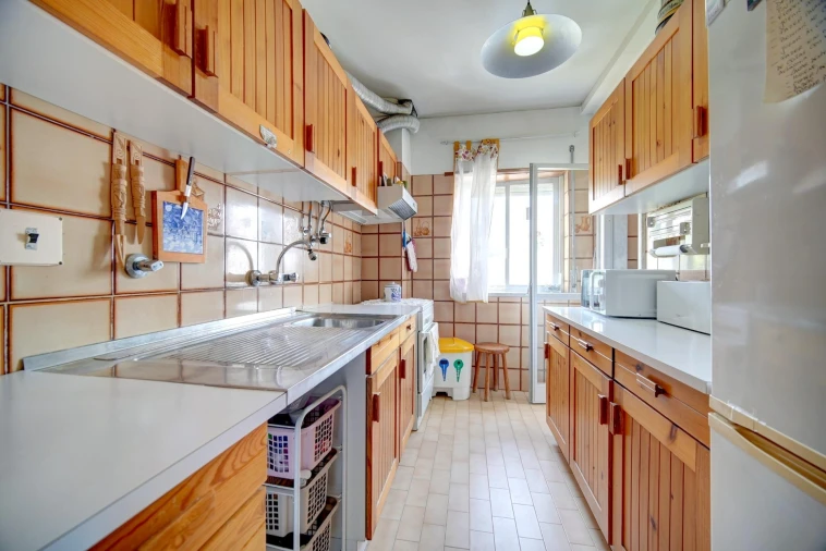 Apartamento T2 para Venda em Carcavelos e Parede Foto 6