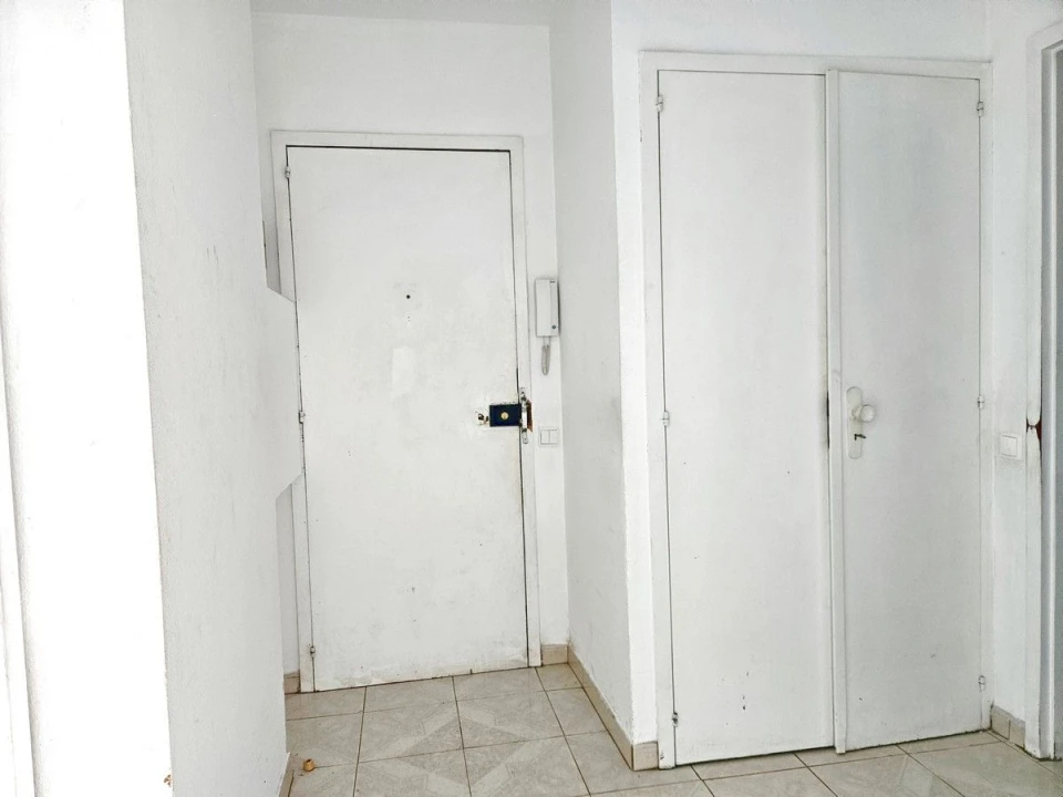 Apartamento T2 para Venda em Corroios Foto 3