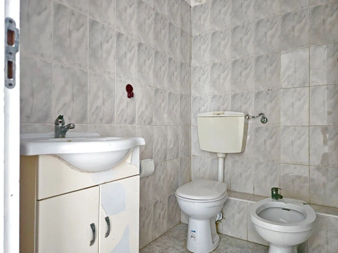 Apartamento T2 para Venda em Corroios Foto 13