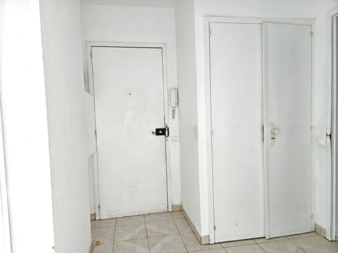 Apartamento T2 para Venda em Corroios Foto 3