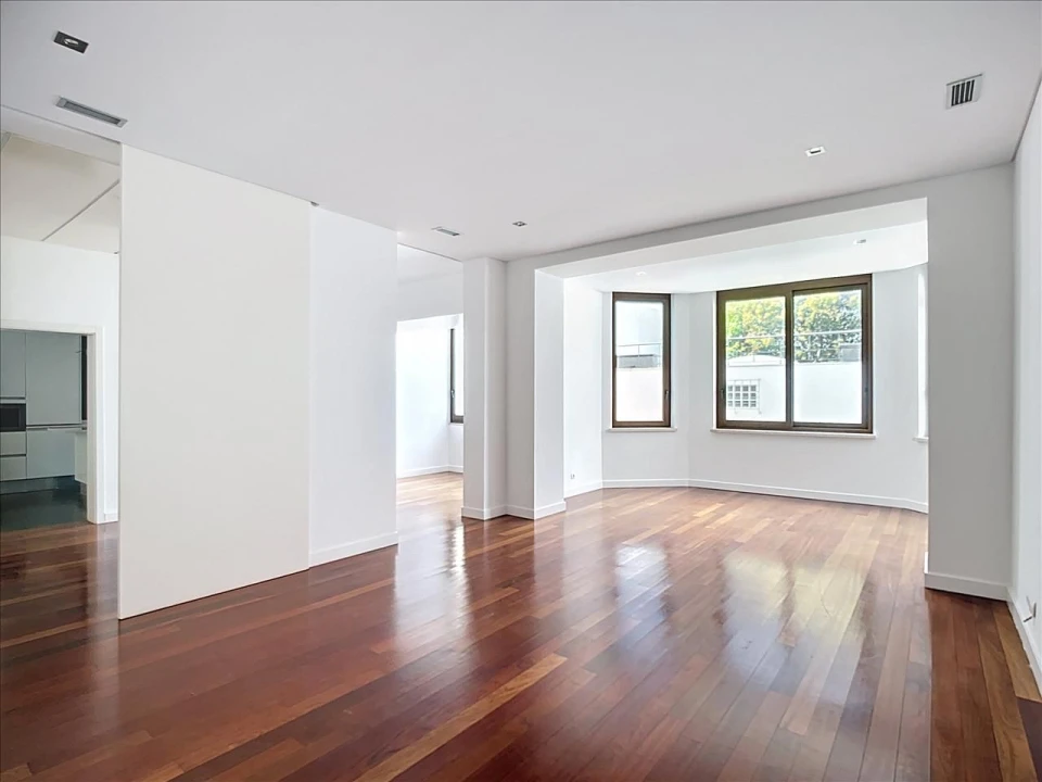 Apartamento T4 para Venda em Avenidas Novas Foto 2