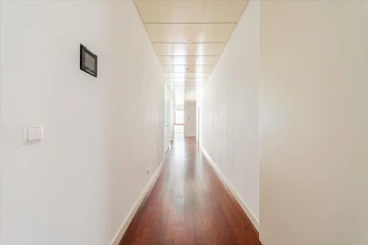 Apartamento T4 para Venda em Avenidas Novas