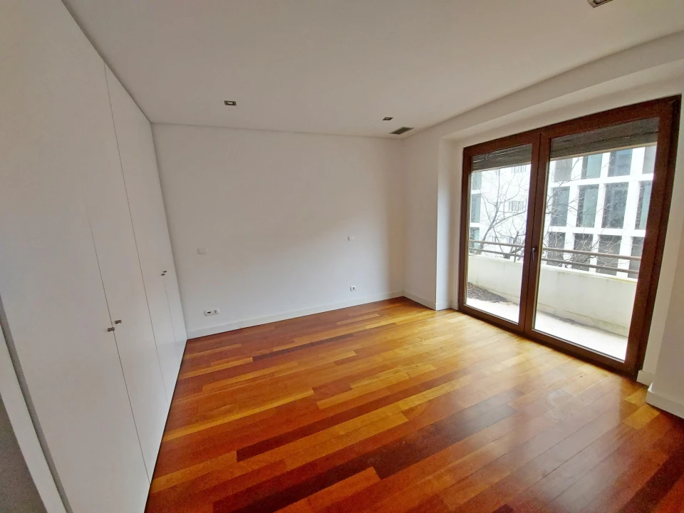 Apartamento T4 para Venda em Avenidas Novas Foto 13