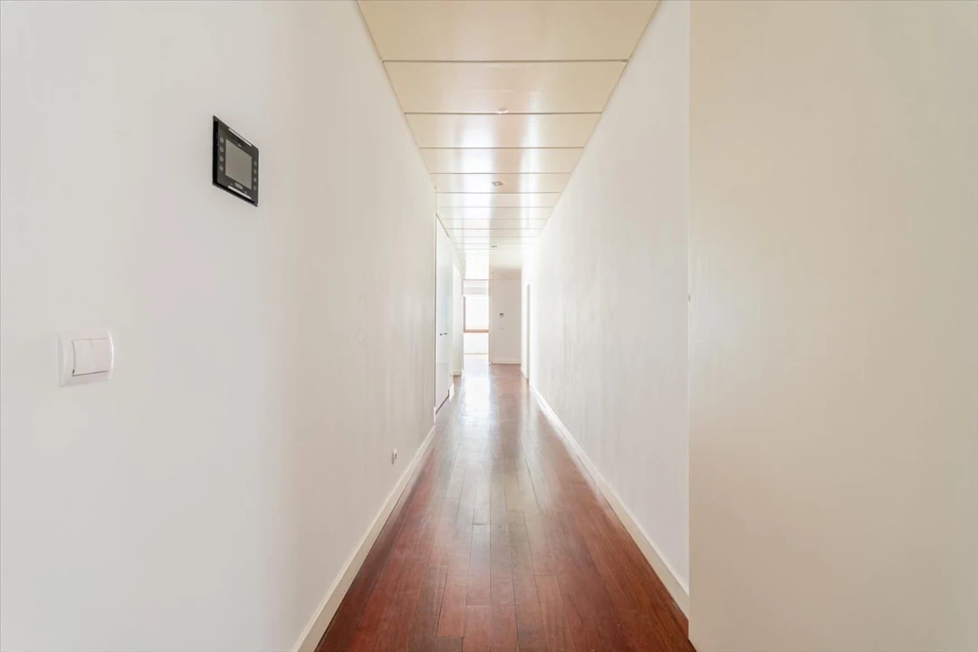 Apartamento T4 para Venda em Avenidas Novas Foto 6