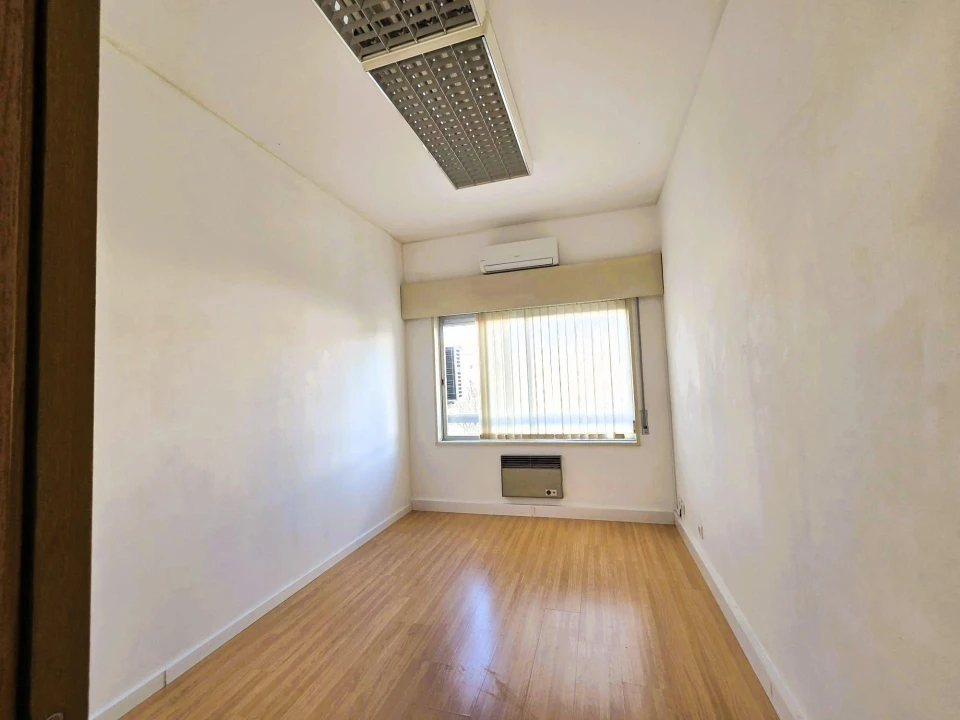 Escritório para Arrendamento em Alvalade Foto 6