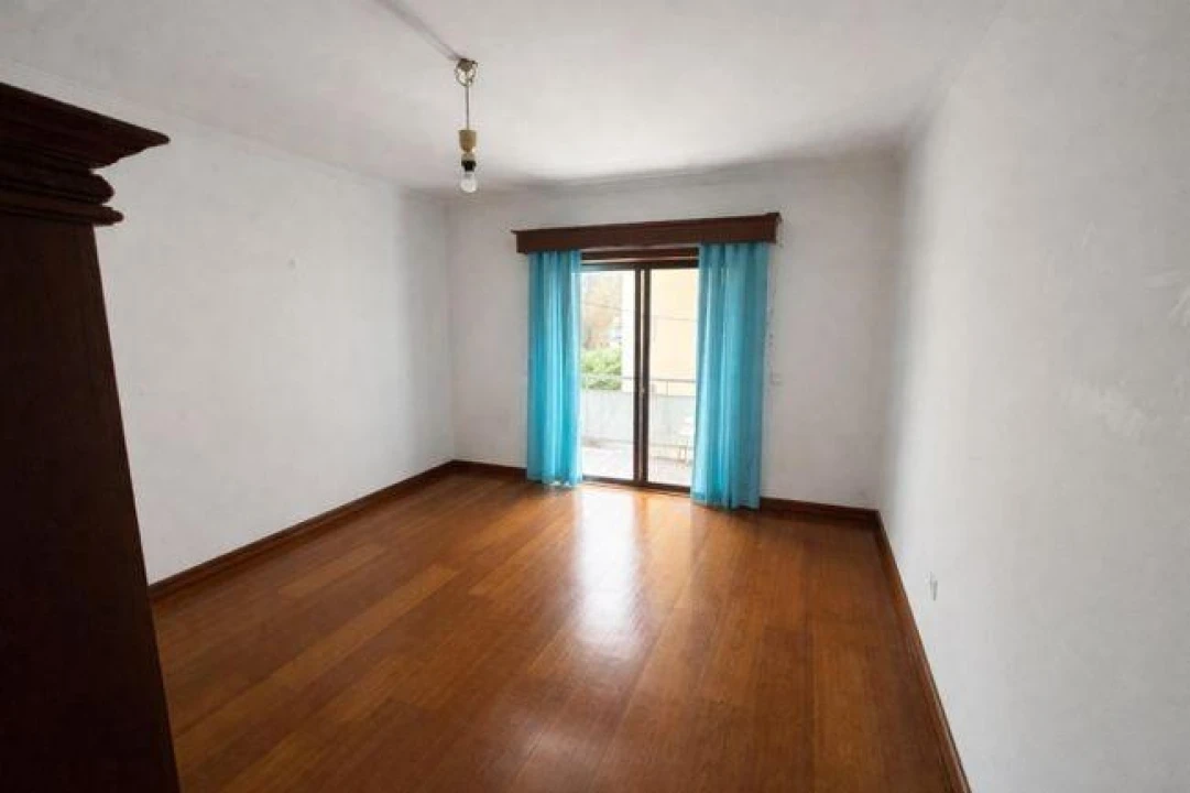 Apartamento T3 para Venda em Braga (Maximinos, Sé e Cividade) Foto 15