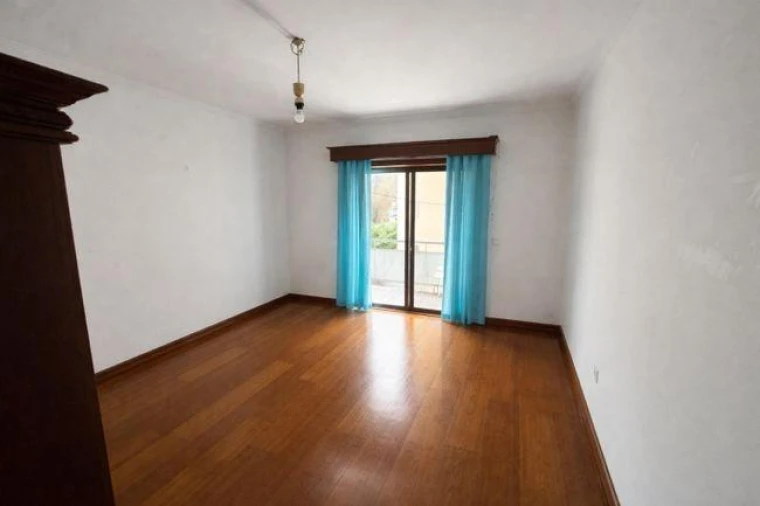 Apartamento T3 para Venda em Braga (Maximinos, Sé e Cividade) Foto 15