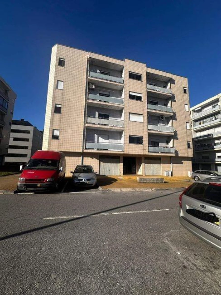 Apartamento T3 para Venda em Braga (Maximinos, Sé e Cividade) Foto 20