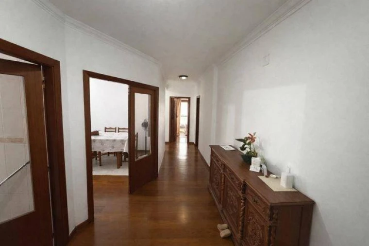 Apartamento T3 para Venda em Braga (Maximinos, Sé e Cividade) Foto 8