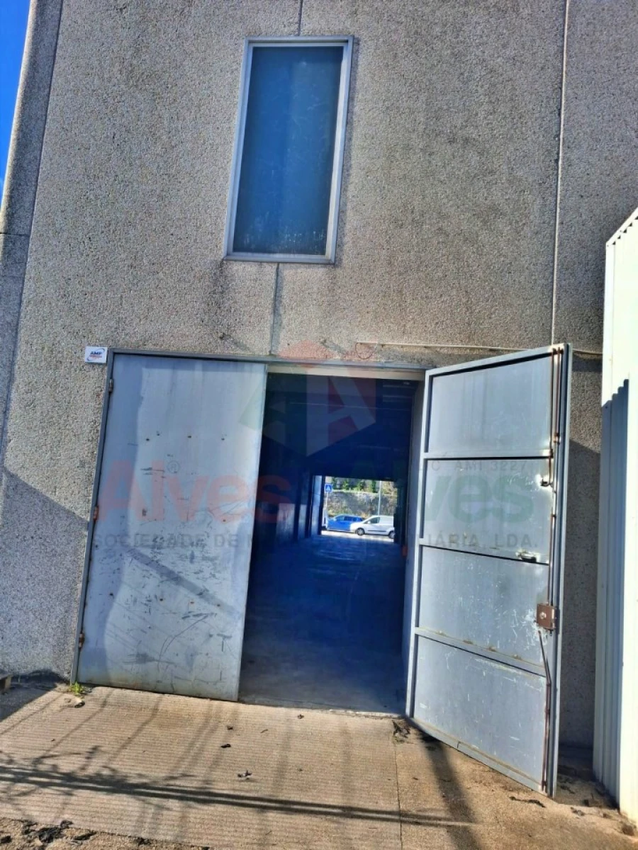 Armazém para Venda em Touguinha e Touguinhó Foto 14