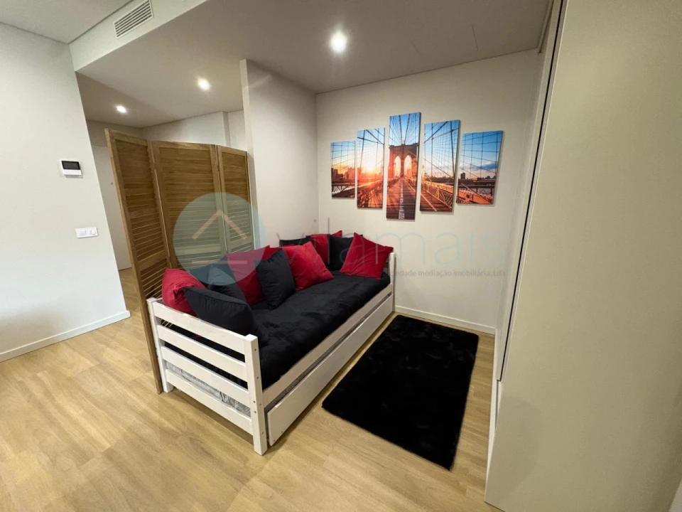 Apartamento T1 para Venda em Ramalde Foto 11