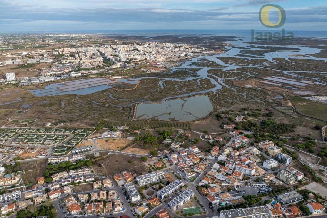 Moradia T4 para Venda em Montenegro Foto 8