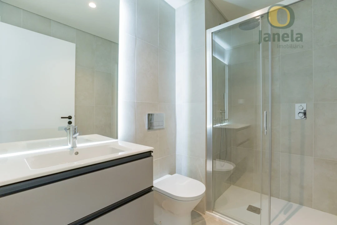 Moradia T4 para Venda em Montenegro Foto 22