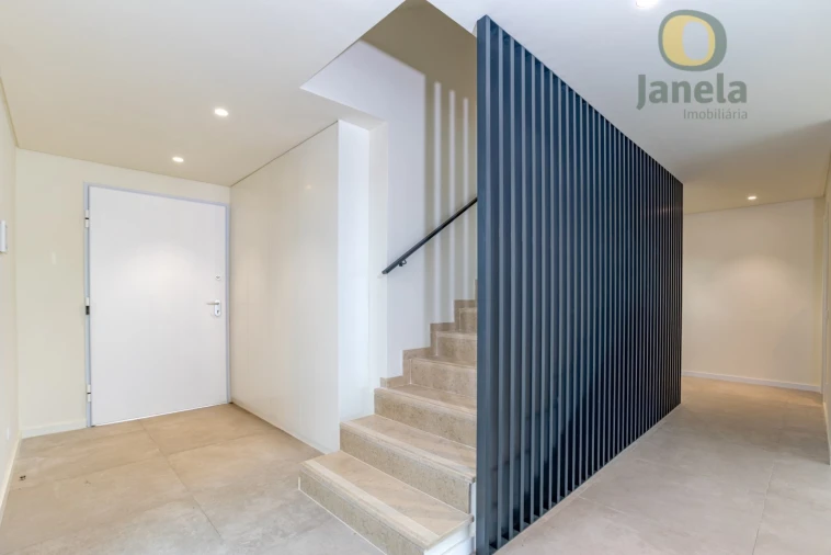 Moradia T4 para Venda em Montenegro Foto 12