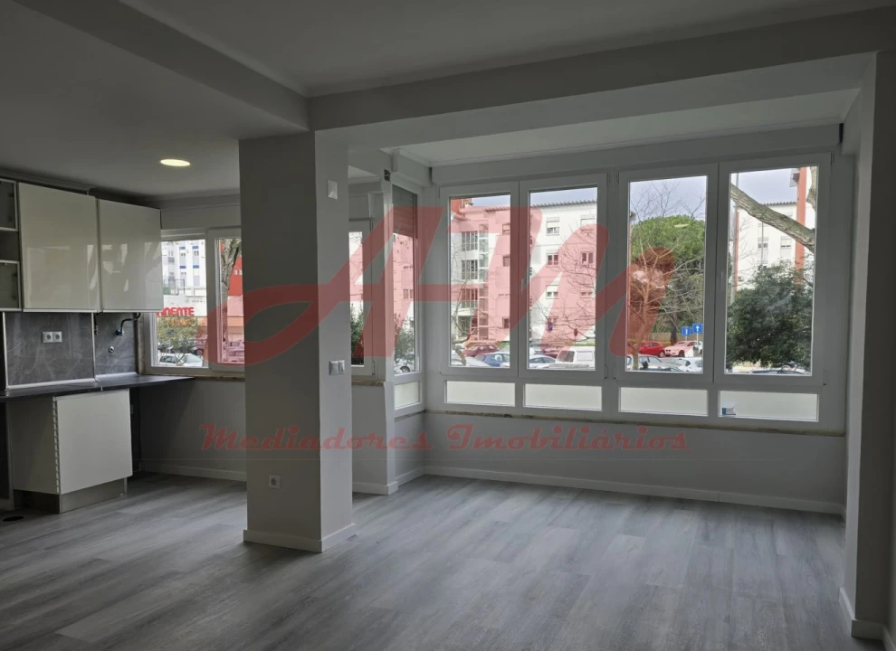 Apartamento T2 para Venda em Oeiras e São Julião da Barra, Paço de Arcos e Caxias Foto 5