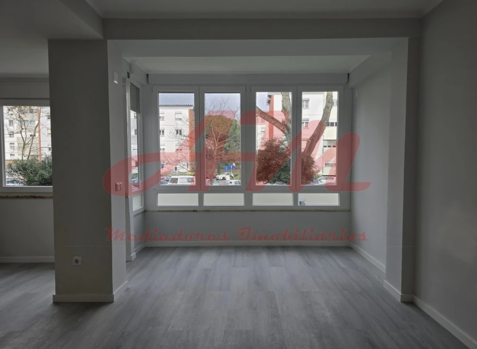 Apartamento T2 para Venda em Oeiras e São Julião da Barra, Paço de Arcos e Caxias Foto 11