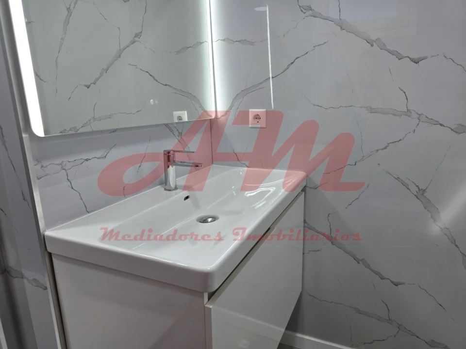 Apartamento T2 para Venda em Oeiras e São Julião da Barra, Paço de Arcos e Caxias Foto 16