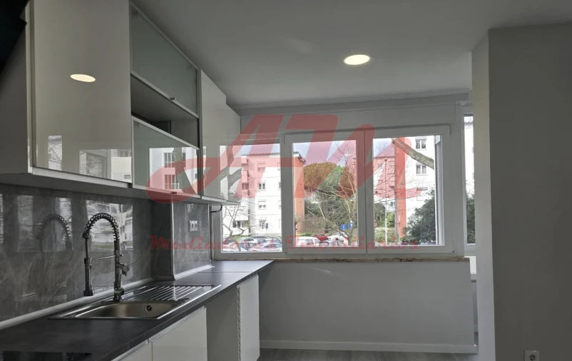 Apartamento T2 para Venda em Oeiras e São Julião da Barra, Paço de Arcos e Caxias Foto 8