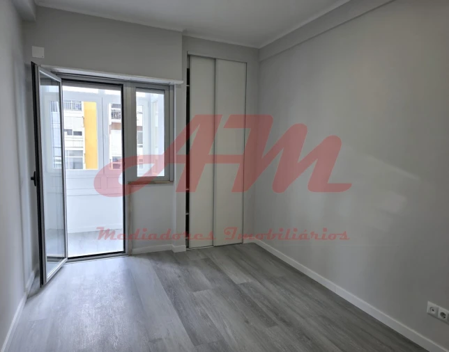 Apartamento T2 para Venda em Oeiras e São Julião da Barra, Paço de Arcos e Caxias Foto 24