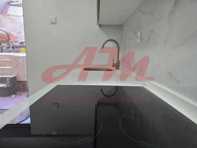 Apartamento T2 para Venda em Venteira Foto 9