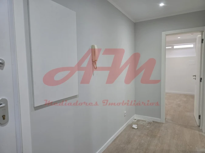 Apartamento T2 para Venda em Venteira Foto 25