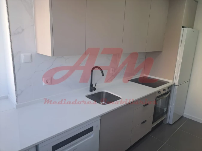 Apartamento T2 para Venda em Mina de Água Foto 2