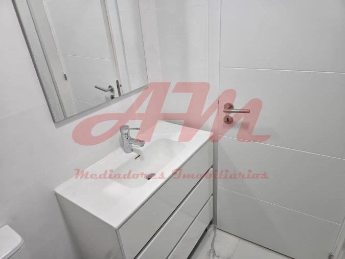 Apartamento T2 para Venda em Mina de Água Foto 8