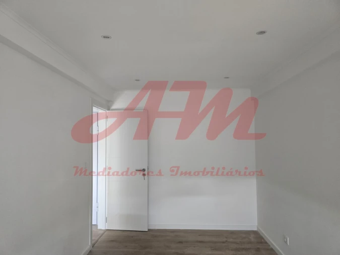 Apartamento T2 para Venda em Mina de Água Foto 11