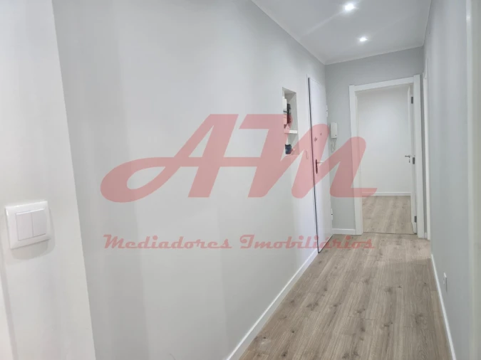 Apartamento T2 para Venda em Águas Livres Foto 10