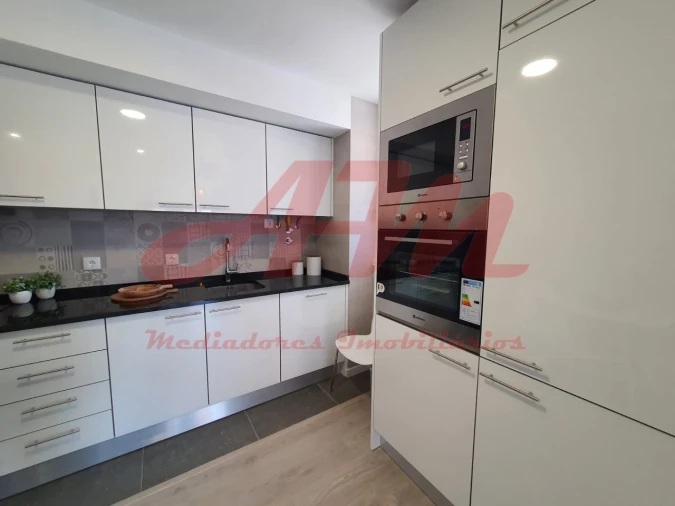 Apartamento T3 para Venda em Benfica Foto 2