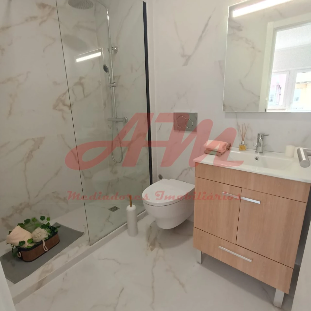 Apartamento T2 para Venda em Benfica Foto 19