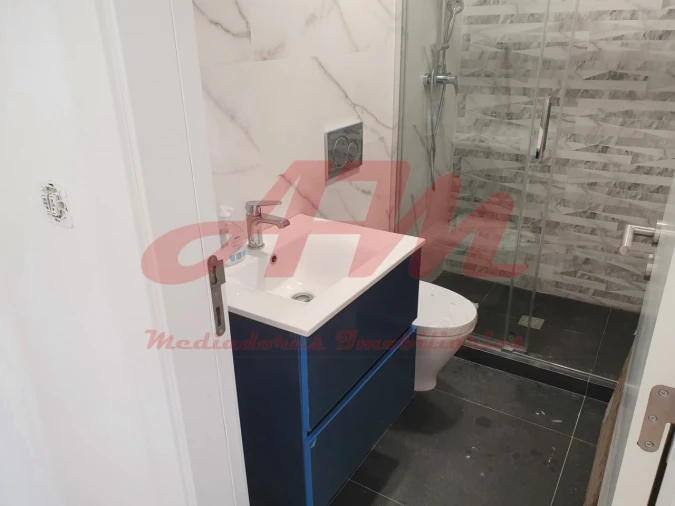 Apartamento T2 para Venda em Queluz e Belas Foto 6