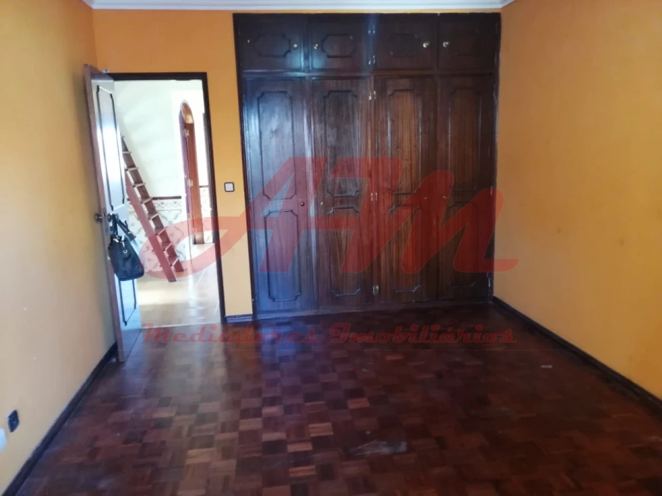 Apartamento T3 para Venda em Rio de Mouro Foto 7