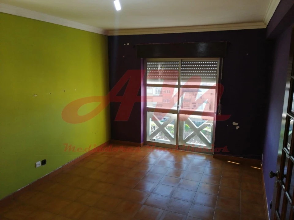 Apartamento T3 para Venda em Rio de Mouro Foto 12