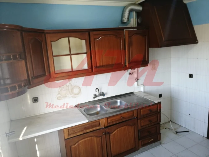 Apartamento T3 para Venda em Rio de Mouro Foto 2