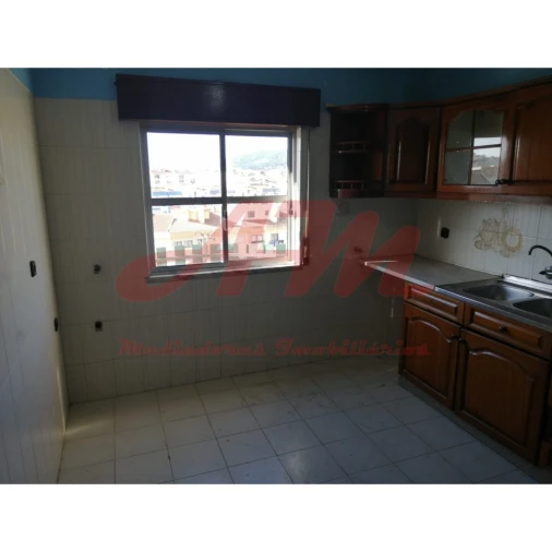 Apartamento T3 para Venda em Rio de Mouro Foto 3