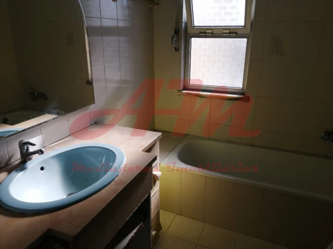 Apartamento T3 para Venda em Rio de Mouro Foto 9