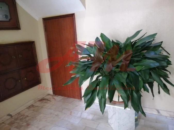 Apartamento T3 para Venda em Rio de Mouro Foto 17