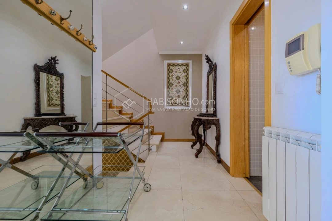 Moradia T4 para Venda em Gulpilhares e Valadares Foto 17