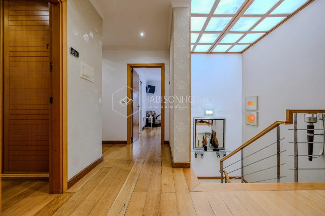 Moradia T4 para Venda em Gulpilhares e Valadares Foto 24