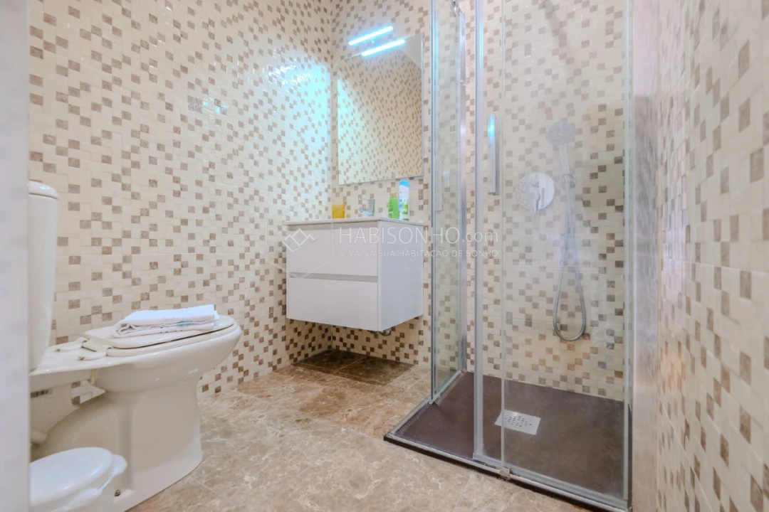 Moradia T4 para Venda em Gulpilhares e Valadares Foto 36