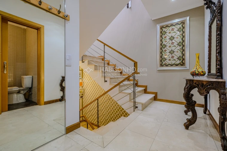 Moradia T4 para Venda em Gulpilhares e Valadares Foto 15