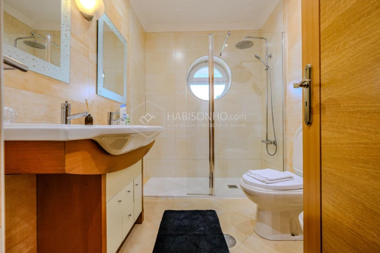 Moradia T4 para Venda em Gulpilhares e Valadares Foto 23