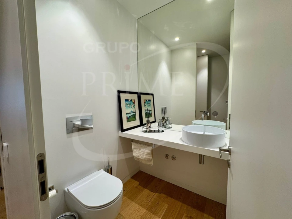 Apartamento T4 para Venda em Aldoar, Foz do Douro e Nevogilde Foto 6